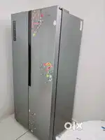Marq side by side refrigerator, bought on october2020