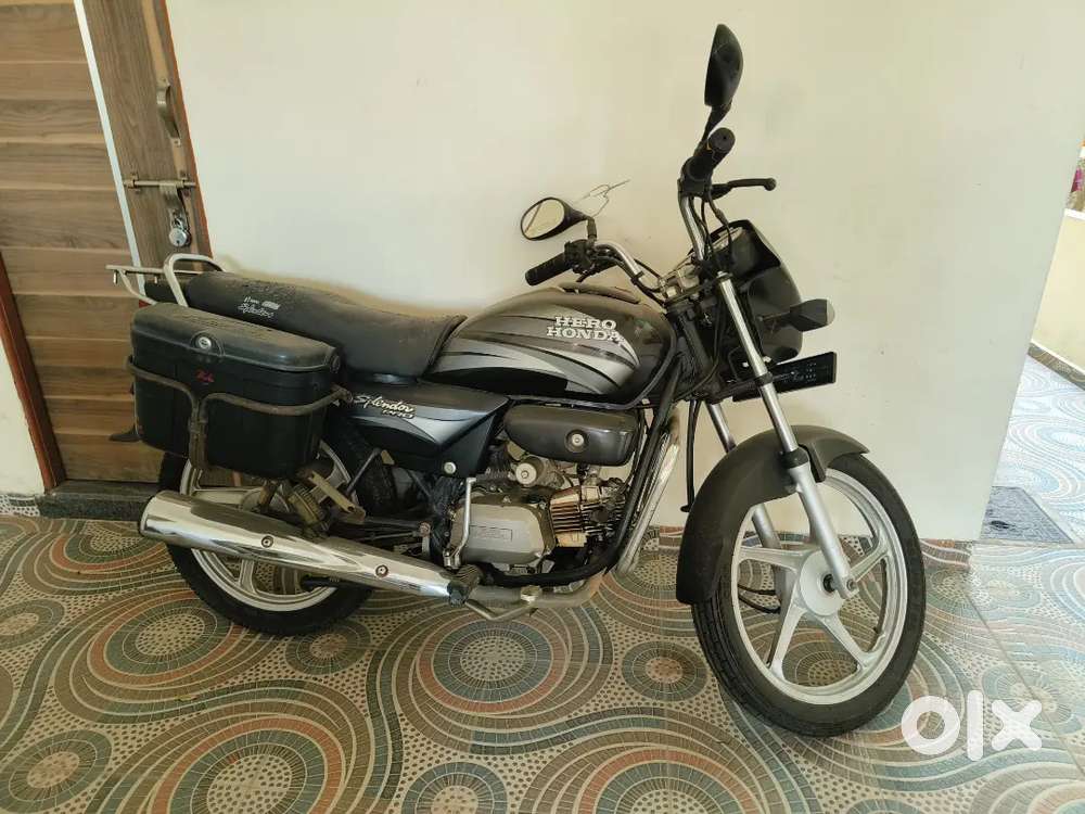 Selling my Hero Splendor pro bike very good condition.