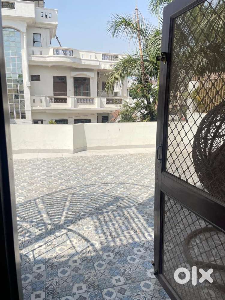 2bhk fully furnished house with terrace for rent