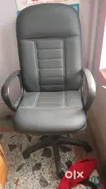 Premium Recliner Chair – Excellent Condition  Great Comfort!