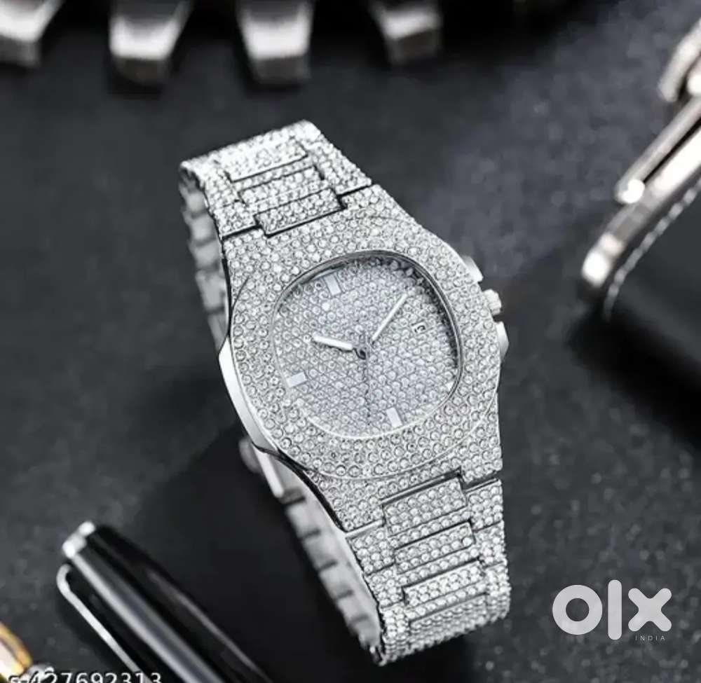 New diamond realistic branded watch
