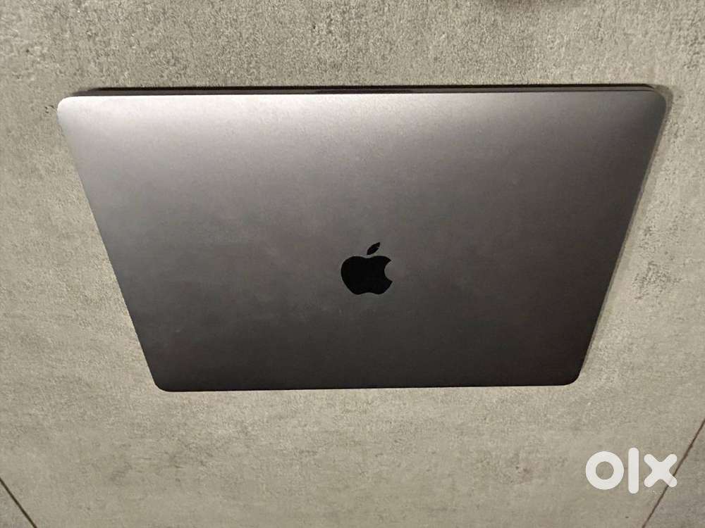 Apple MacBook Pro 13.3-inch (2020, i5, 8GB, 256GB SSD) – Space Grey