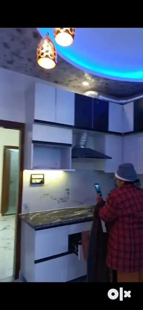 New 2bhk flat abhi liya hai bahut badhiya location hai sahastradhara
