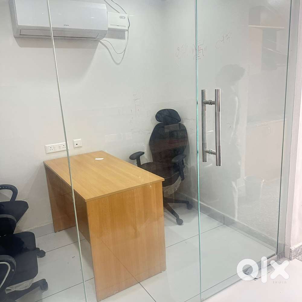Furnished Office Small Space 8200/-