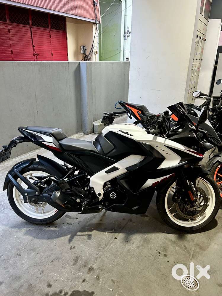 Cleanly Maintained Pulsar RS200 for sale