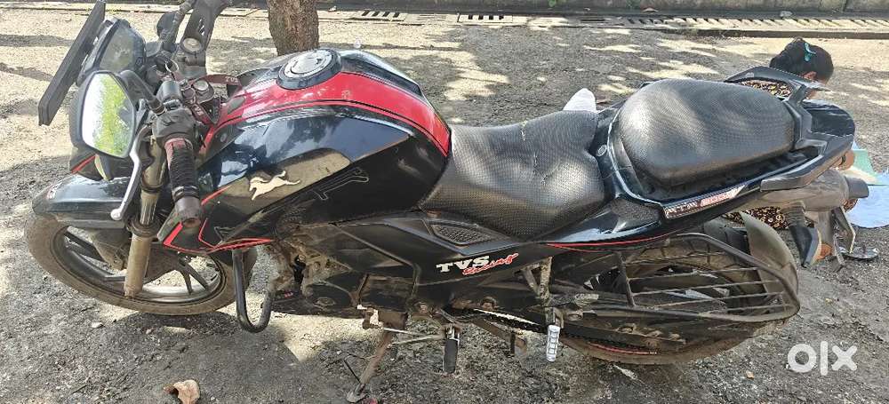 TVS Apache RTR 200 4V BS6 (2019 Model)
Year: 2019 
.