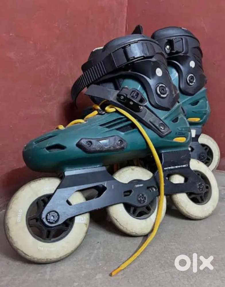 Skate shoes interested ho to connect me.