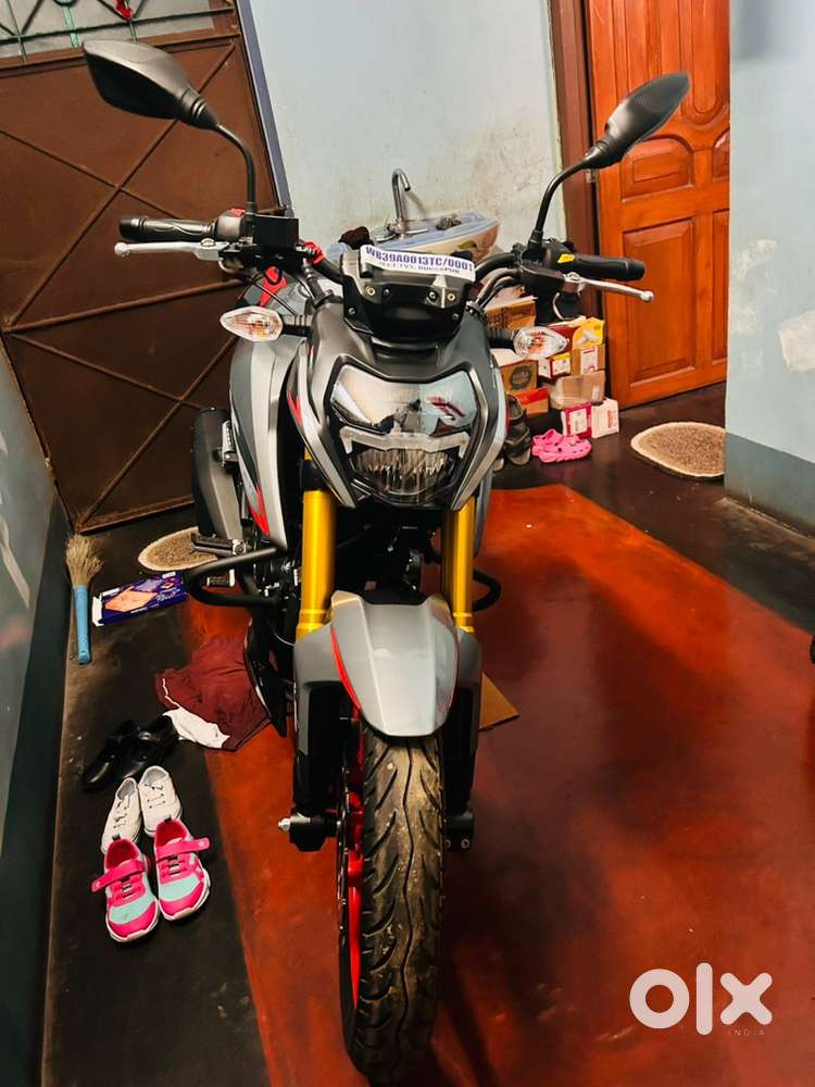 Apache Rtr 160 4v usd top model one month old