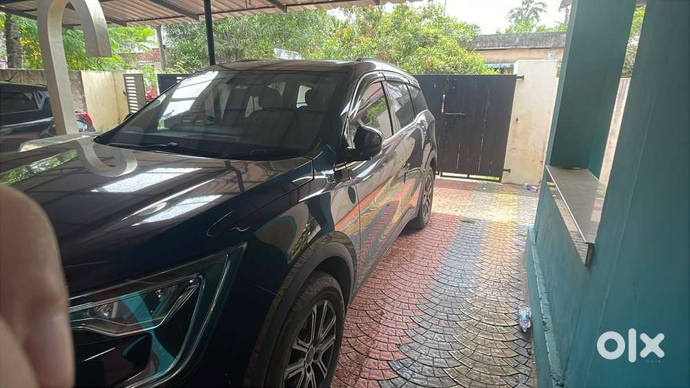 Mahindra XUV700 2023 Petrol 16500 Km Driven