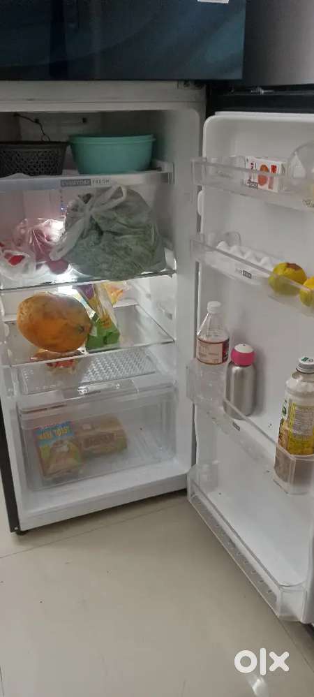 Whirlpool 2star fridge