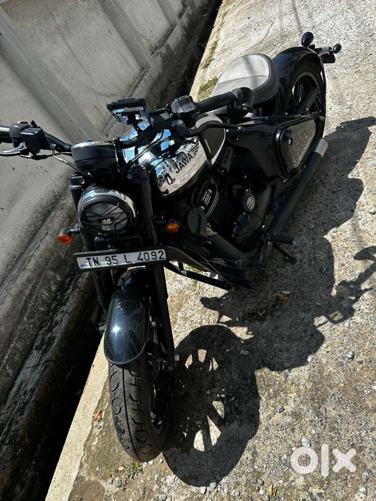Brand new jawa 42 bobber only 3500km driven