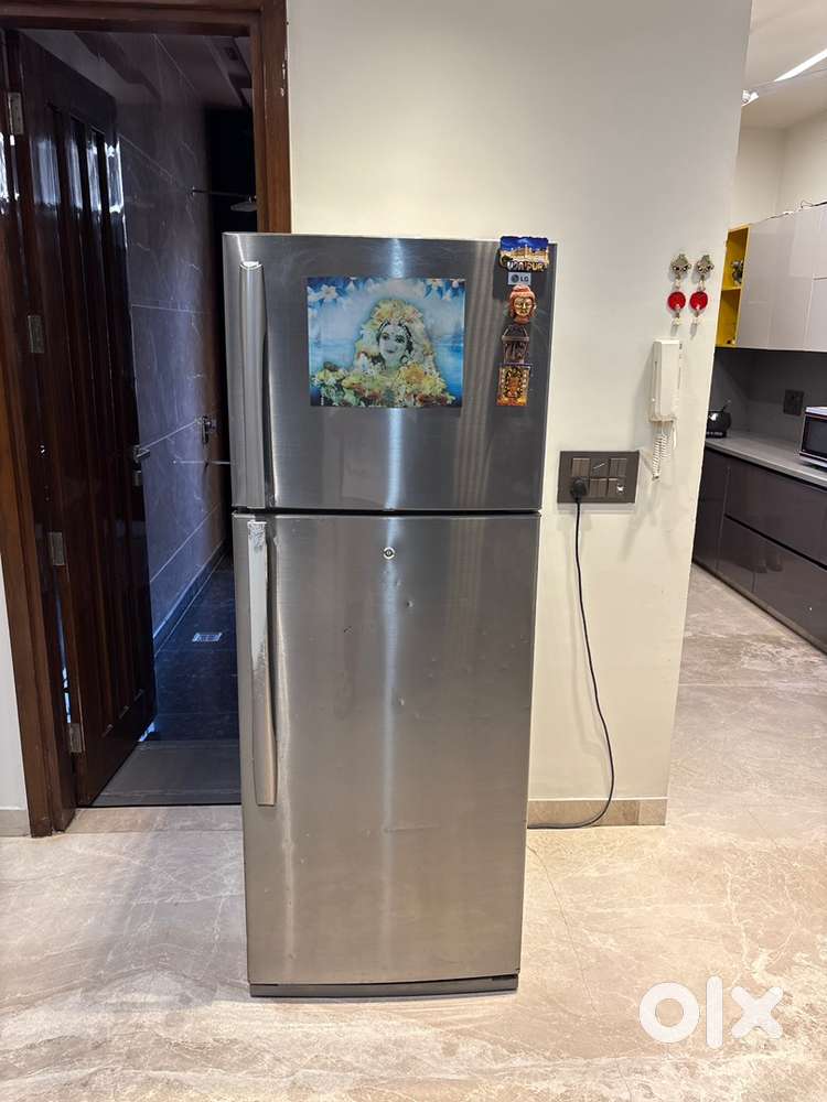 LG 2 door fridge