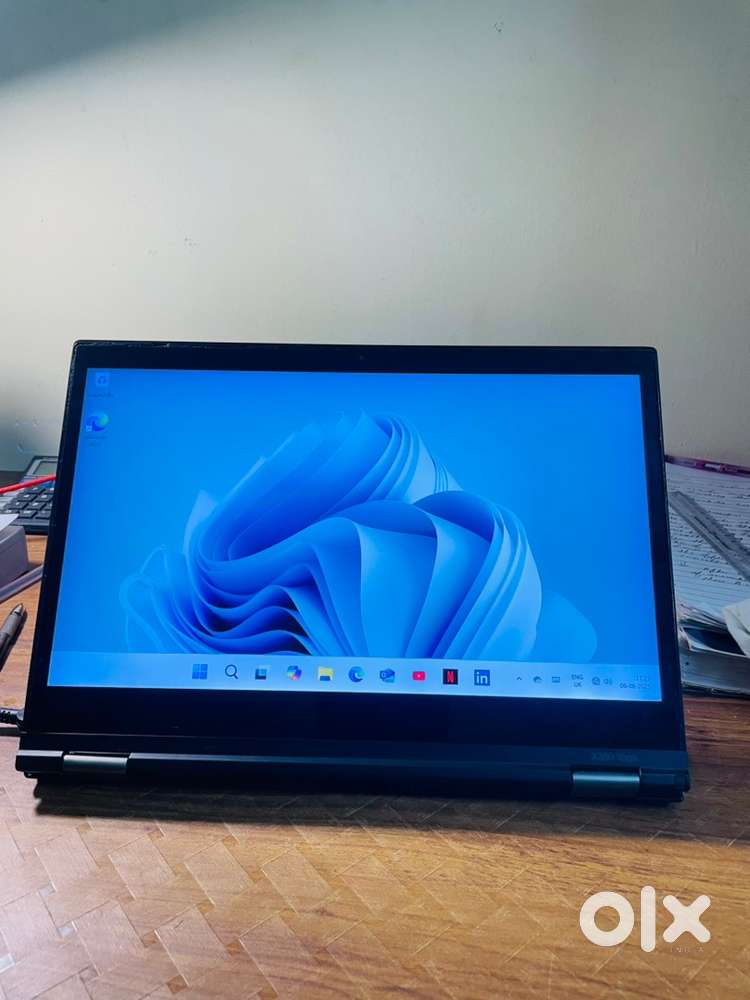 Lenovo thinkpad x380 , core i5 8th gen
