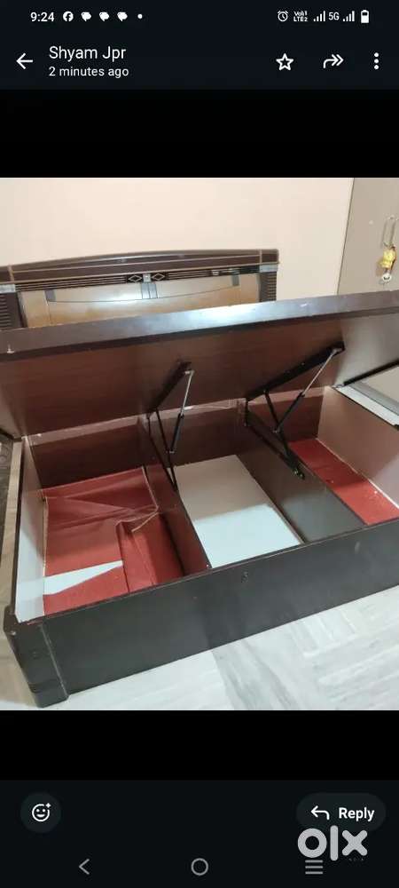 Double bed king size Italian wood for sale in 6000rs