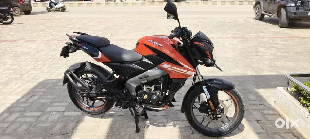 Bajaj Pulsar NS 125 2024 first owner km driven 9209