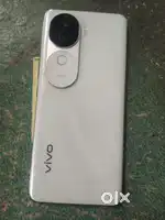 Vivo V40e 6 months used only