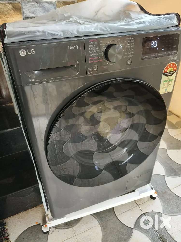 Washing machine lg 1 year old good condition