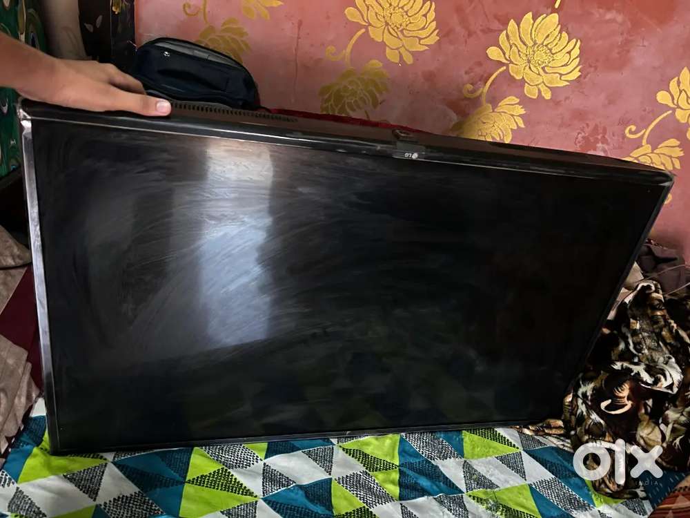 LG smart HD tv 43inch