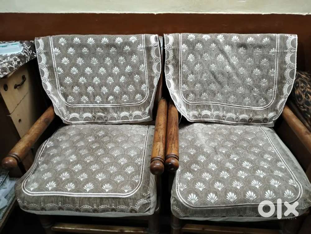 4 seater Sofa set