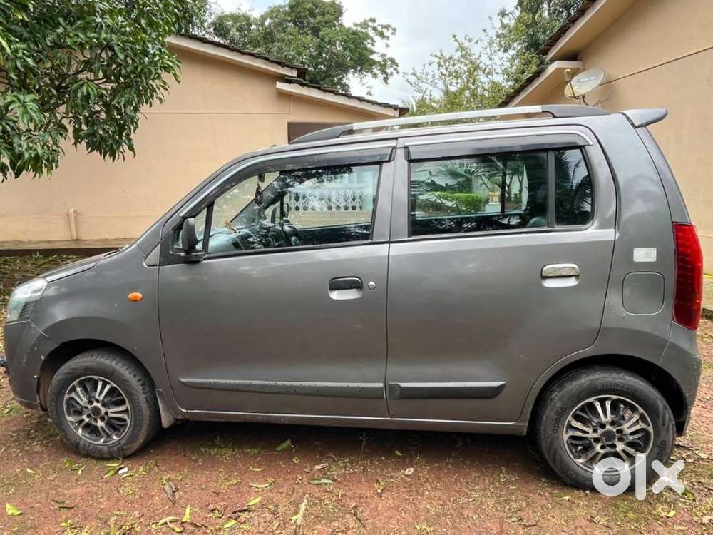Wagonr Nov 2012 petrol+CNG 2nd owner