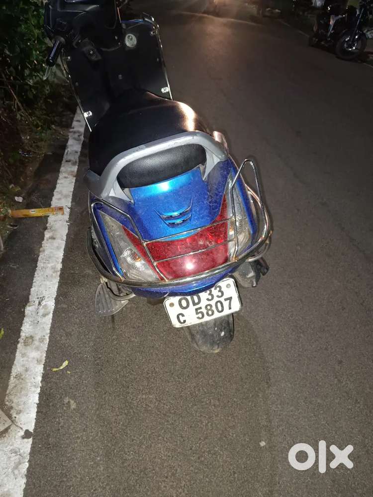 Activa 3g 8 years old .