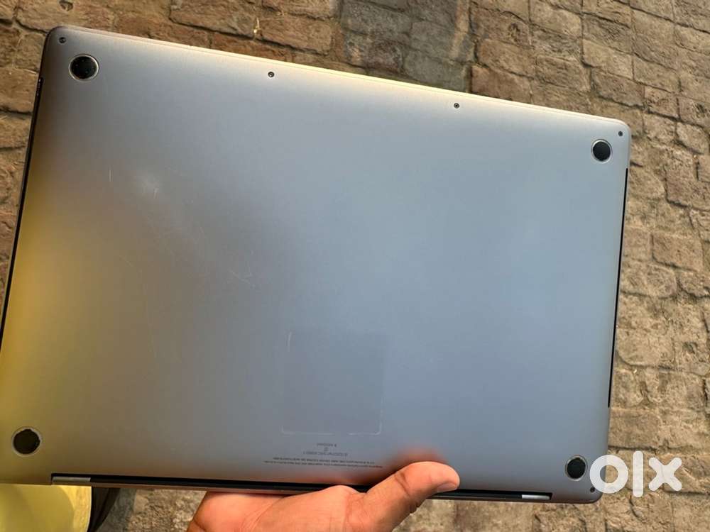 Apple macbook pro 16inch