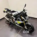 BMW S1000 R