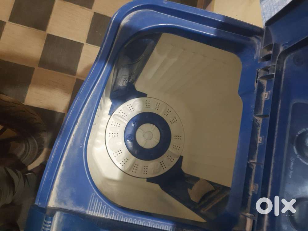 Semi automatic Washing machine
