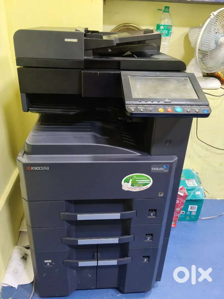 Xerox machine kycera 4012I 2machine available