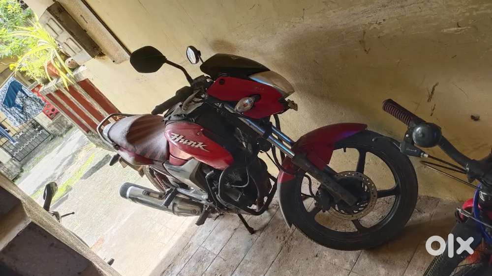 Hero honda Hunk
