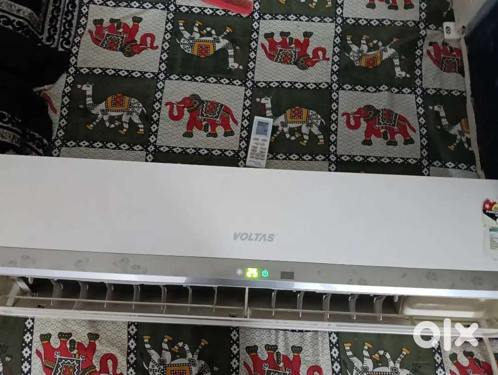 Voltas 1.5 ton air conditioner ac Working me ha 3 star ha
