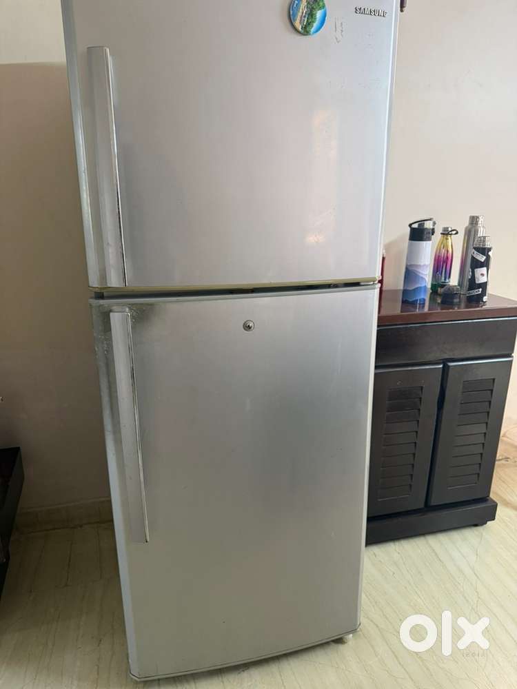 ₹10000 fridge
