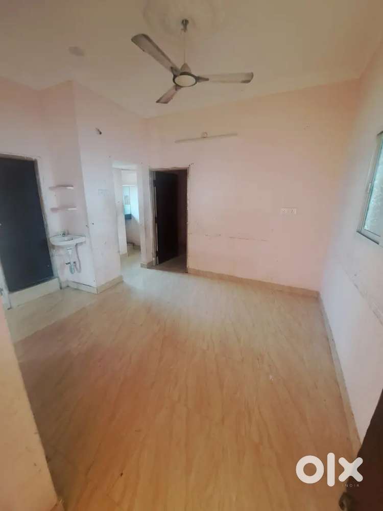 2 BHK flat for rent in Banjara hills road number 12