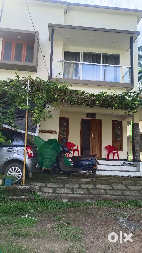 5സെൻ്റ് സ്ഥലവും വീടും വിൽപ്പനക്ക്