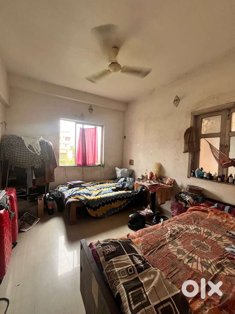 Need 2 male roommate from novembe month its urgent