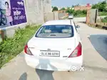 Nissan Sunny 2012