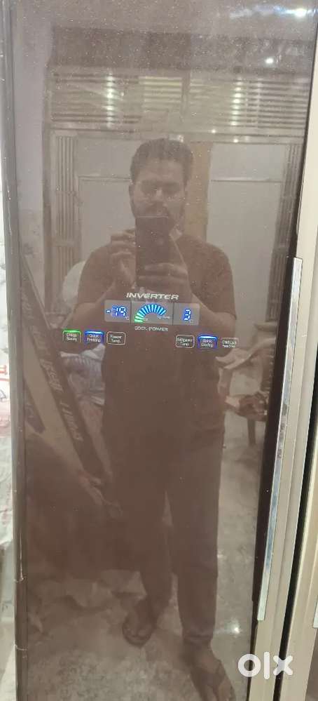 HITACHI REFRIGERATOR SIDE-BY-SIDE