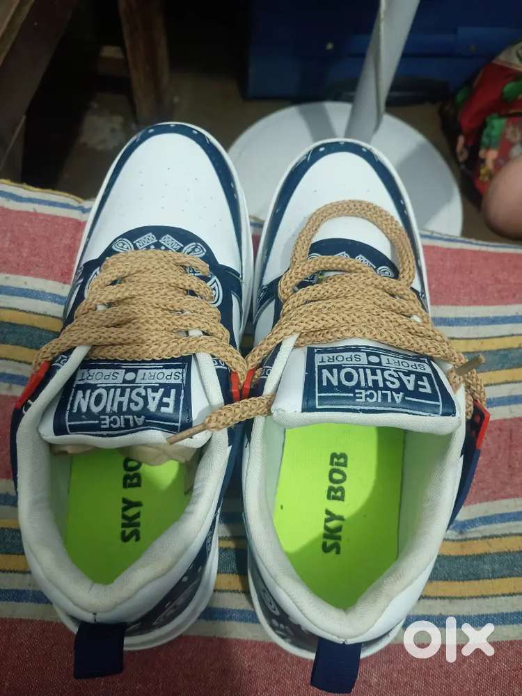 Shoe for sale