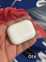 apple airpods 2 pro 8 months new