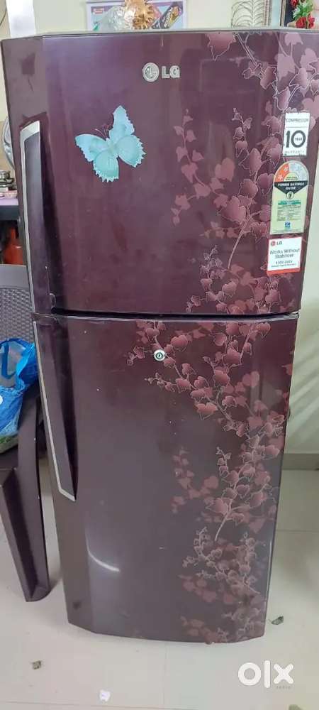 LG Fridge to sell urgently