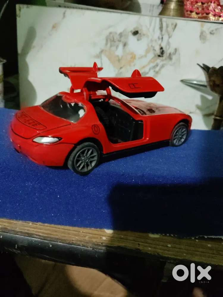 Mercedes SLS toy car model