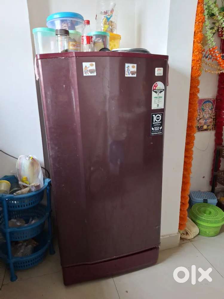 Brand new Godrej 180 ltr just 9 months old refrigerator