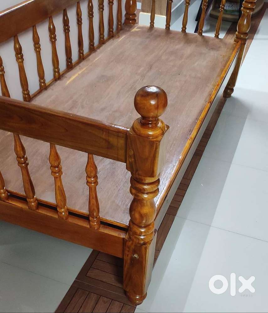 BEAUTIFULL TAKEWOOD DIWAN COT