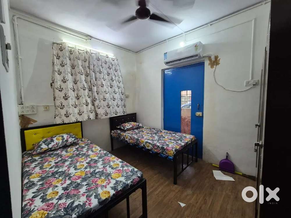 IN VASHI Fully furnished premium PG, prime spot, zero brokerage offer