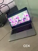 Apple MacBook Pro 13inch i5 A1706 2017 Display line Comes After 4hrs
