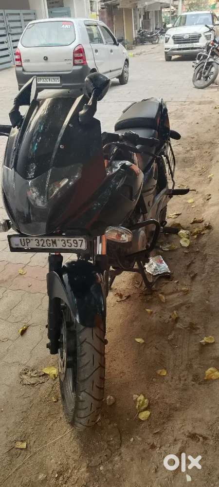 Bajaj Pulsar 220 SF