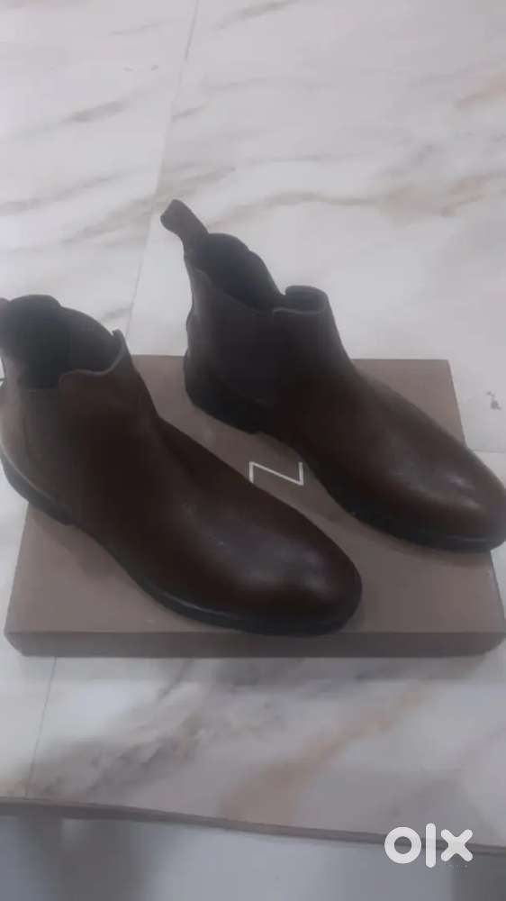 100% Pure leather chalsea boots