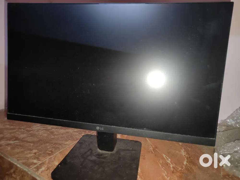 LG MONITOR 21.5 INCH / 54 CM