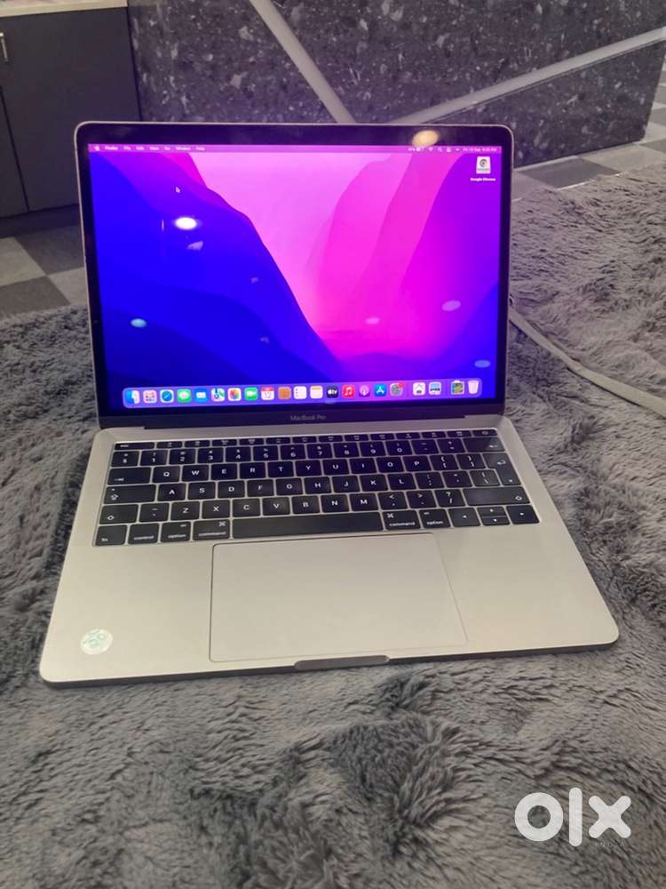 Apple MacBook Pro 13inch i5 A1708 2017 Display lines Comes After 4hrs