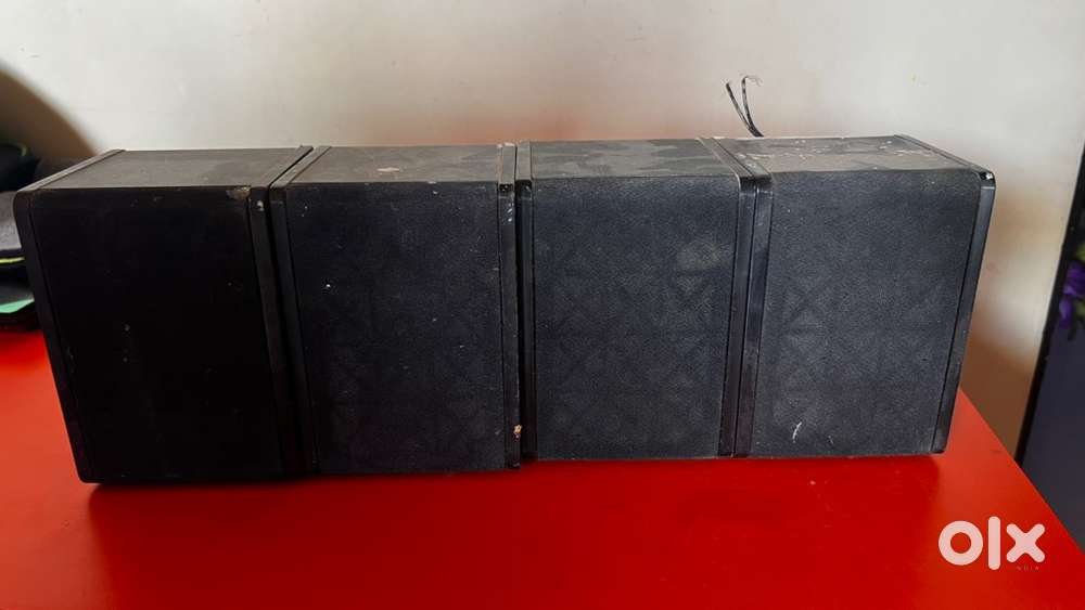 Speaker set of 4